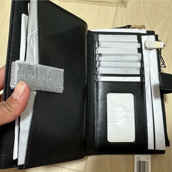 (NWT) Marc Jacobs Daily Brb Phone Wristlet black S107M06RE22 - Picture 5 of 7